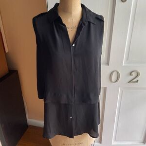 BANANA REPUBLIC | black polyester two tiered sleeveless blouse S